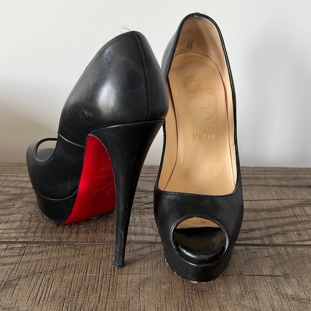 Christian louboutin peep toe heels